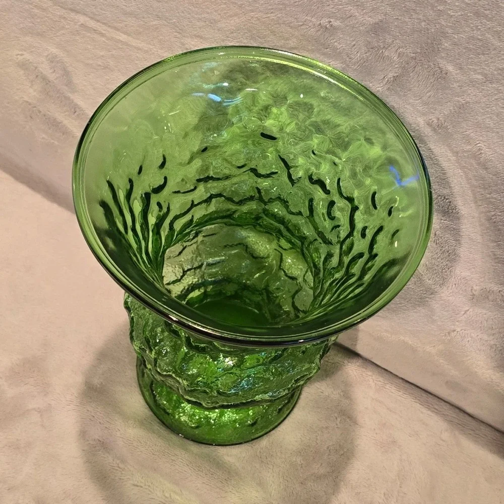 Vintage EO Brody Emerald Green Crinkle Textured Glass Vase MCM A119